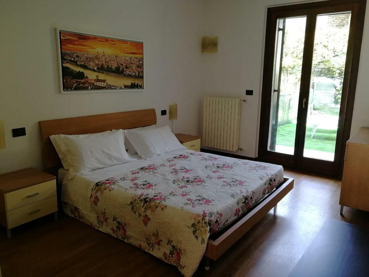 Home Sweet Home Кастельнуово-дель-Гарда Экстерьер фото